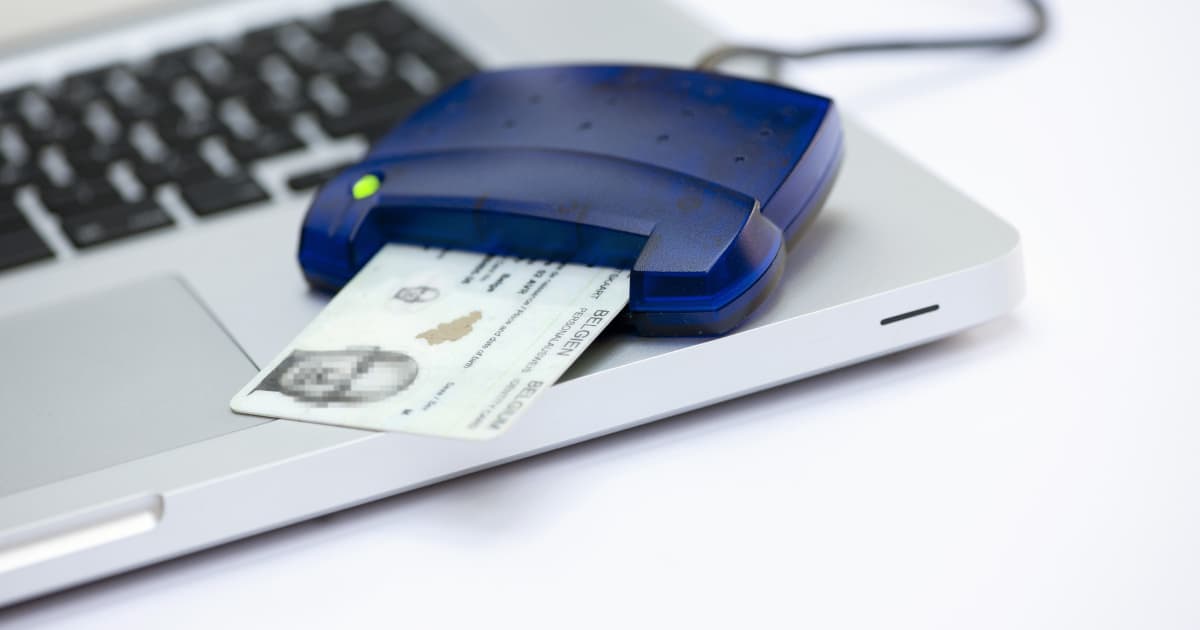 Comment se connecter avec sa carte d'identité électronique (eID)? – MyPermit