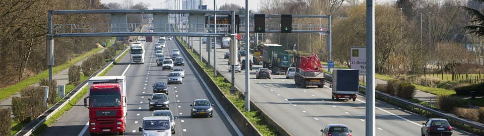 Zicht op een autostrade in Vlaanderen